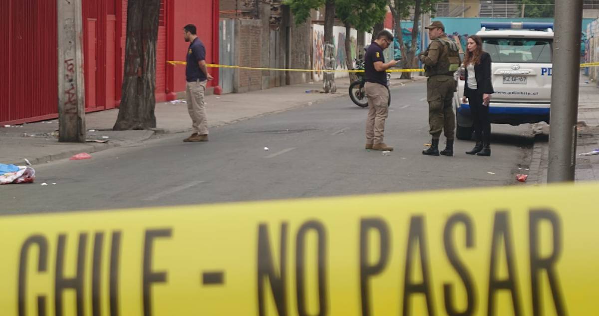 Investigan asesinato de un hombre en Recoleta: fue baleado en la cabeza por un desconocido